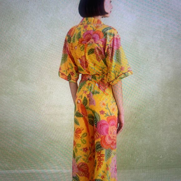 FARM RIO Yellow Macaw Bloom Pants NEW WITHOUT TAGS - Picture 3 of 3